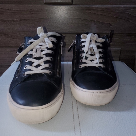 Sneakers Versace - Picture 8 of 8